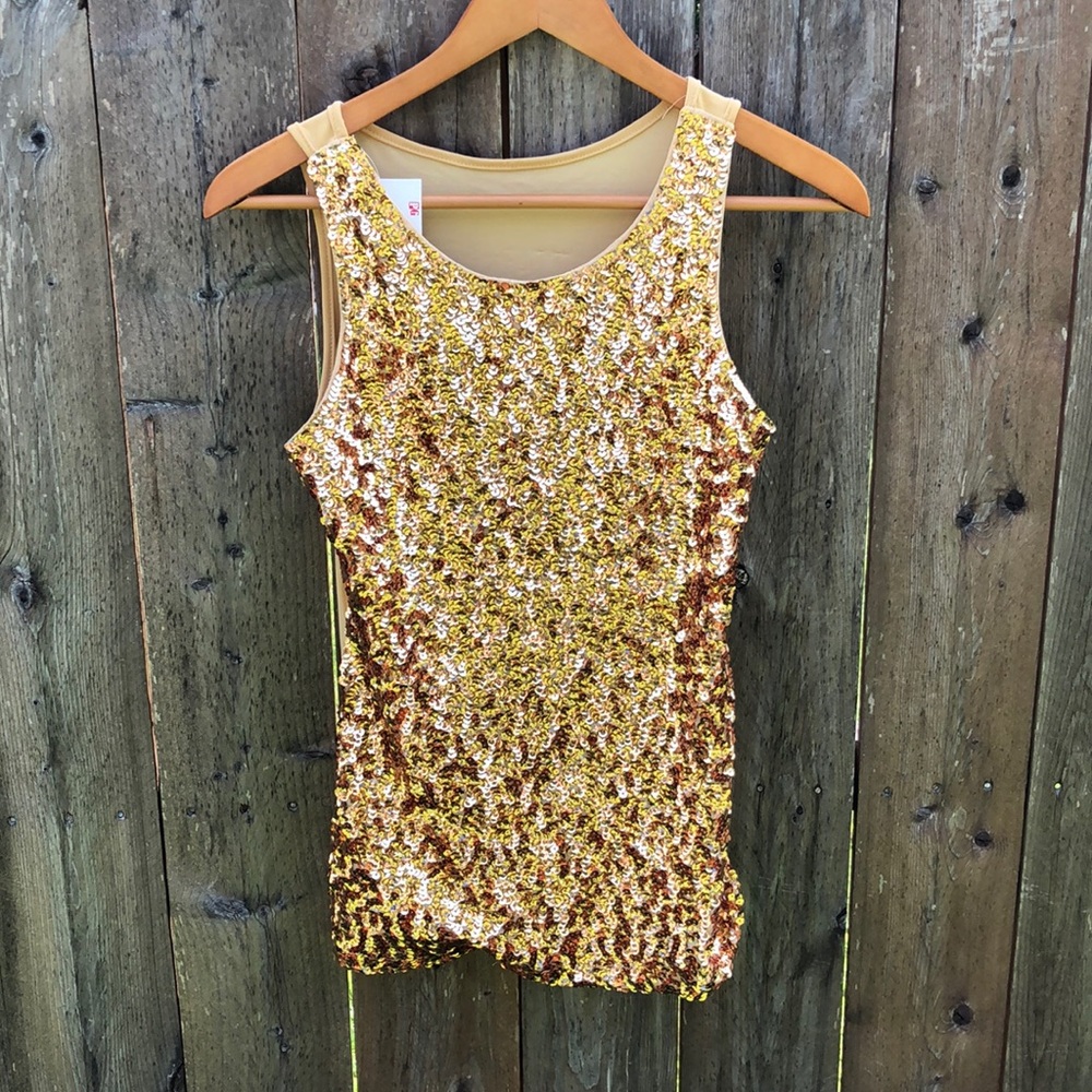 Pretty guide glittery women’s gold color tank top medium new with tags